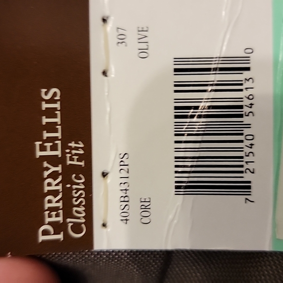 Perry Ellis Classic Fit Dress Pants - Picture 7 of 7